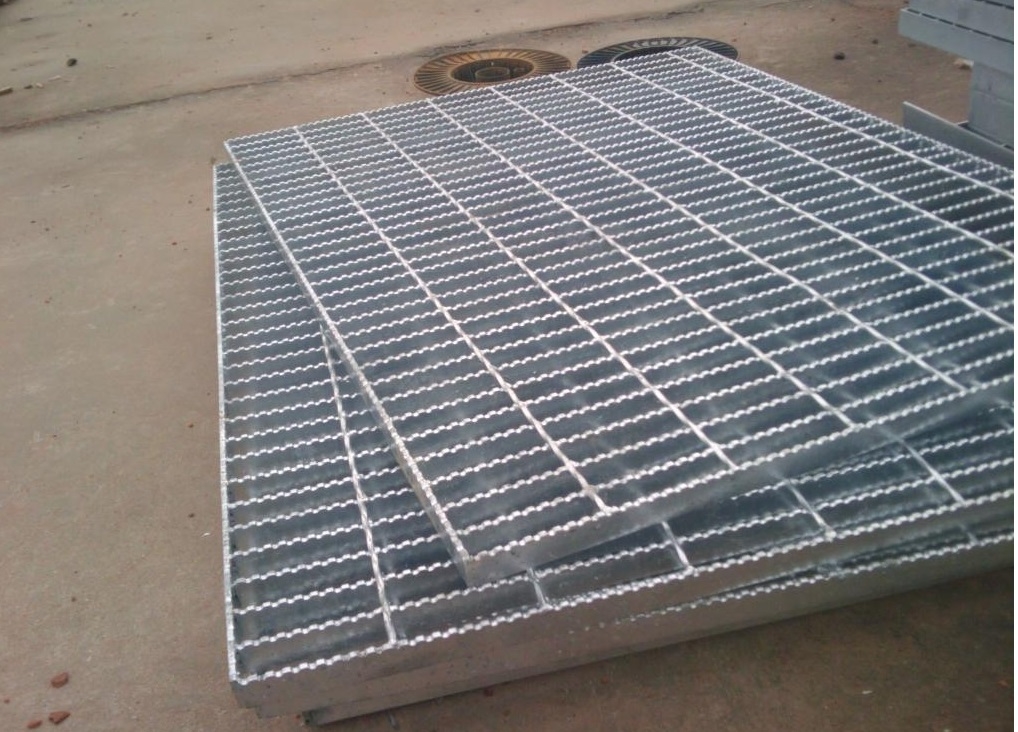 防滑齿形钢格板